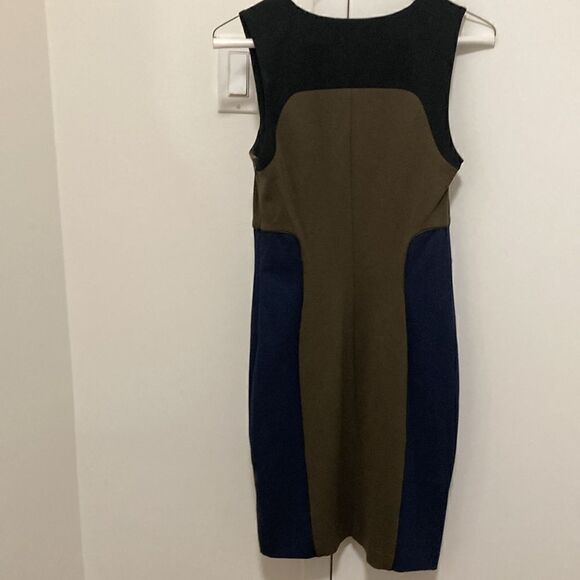 Amen Italy Color Block Sleeveless Shift Dress. Black/Navy/Brown. Size 40. US 4. - Picture 4 of 10